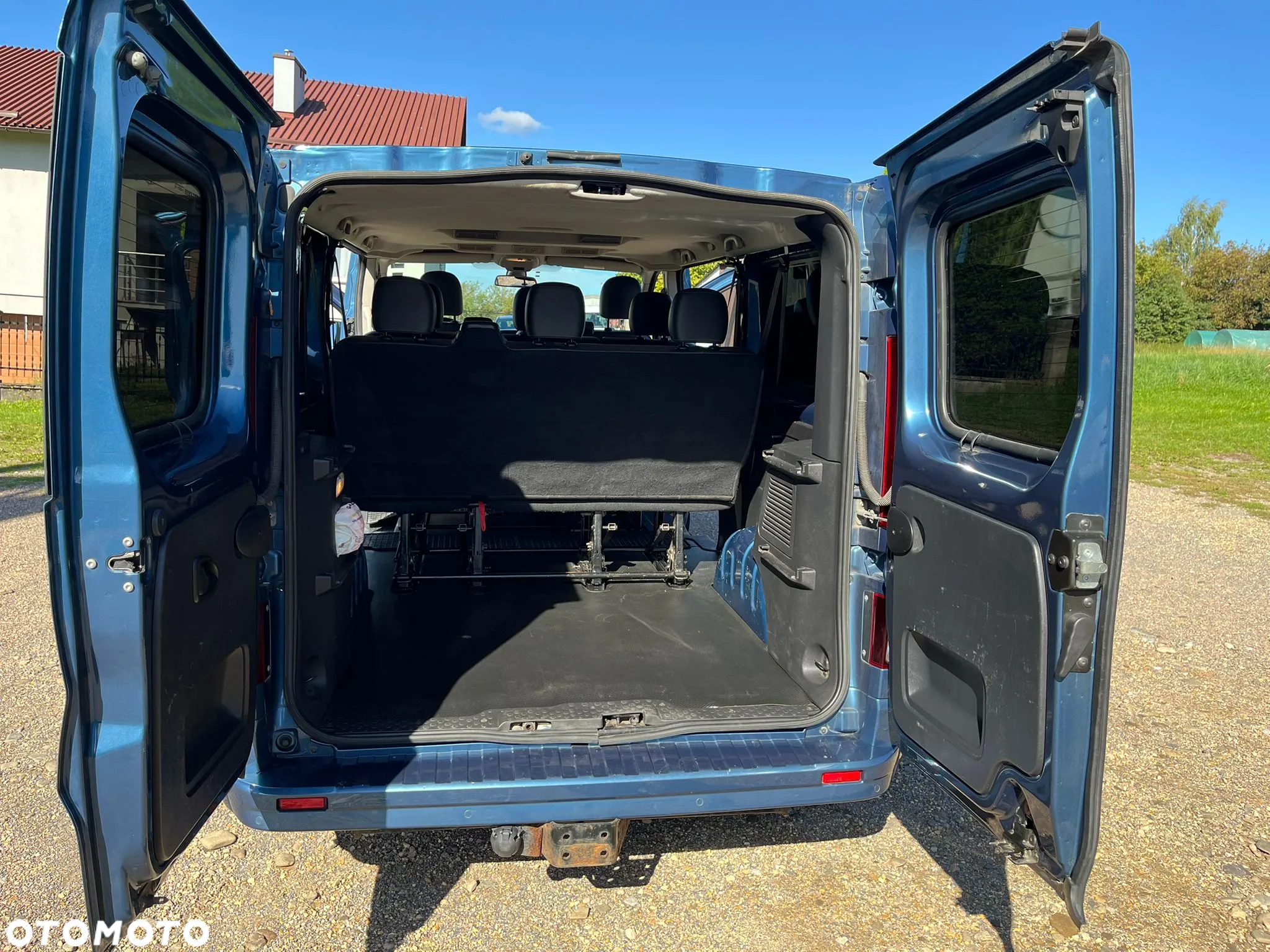 Opel Vivaro L2H1 2,9t Edition Premium - 8