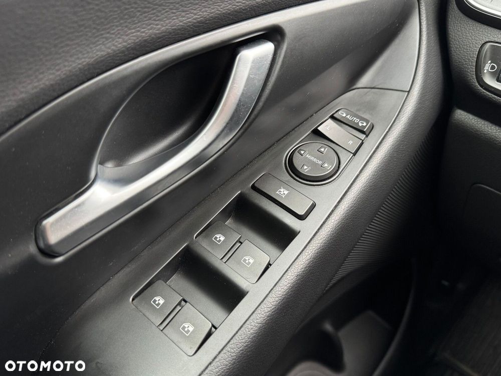 Hyundai i30 1.5 T-GDI 48V Modern - 10