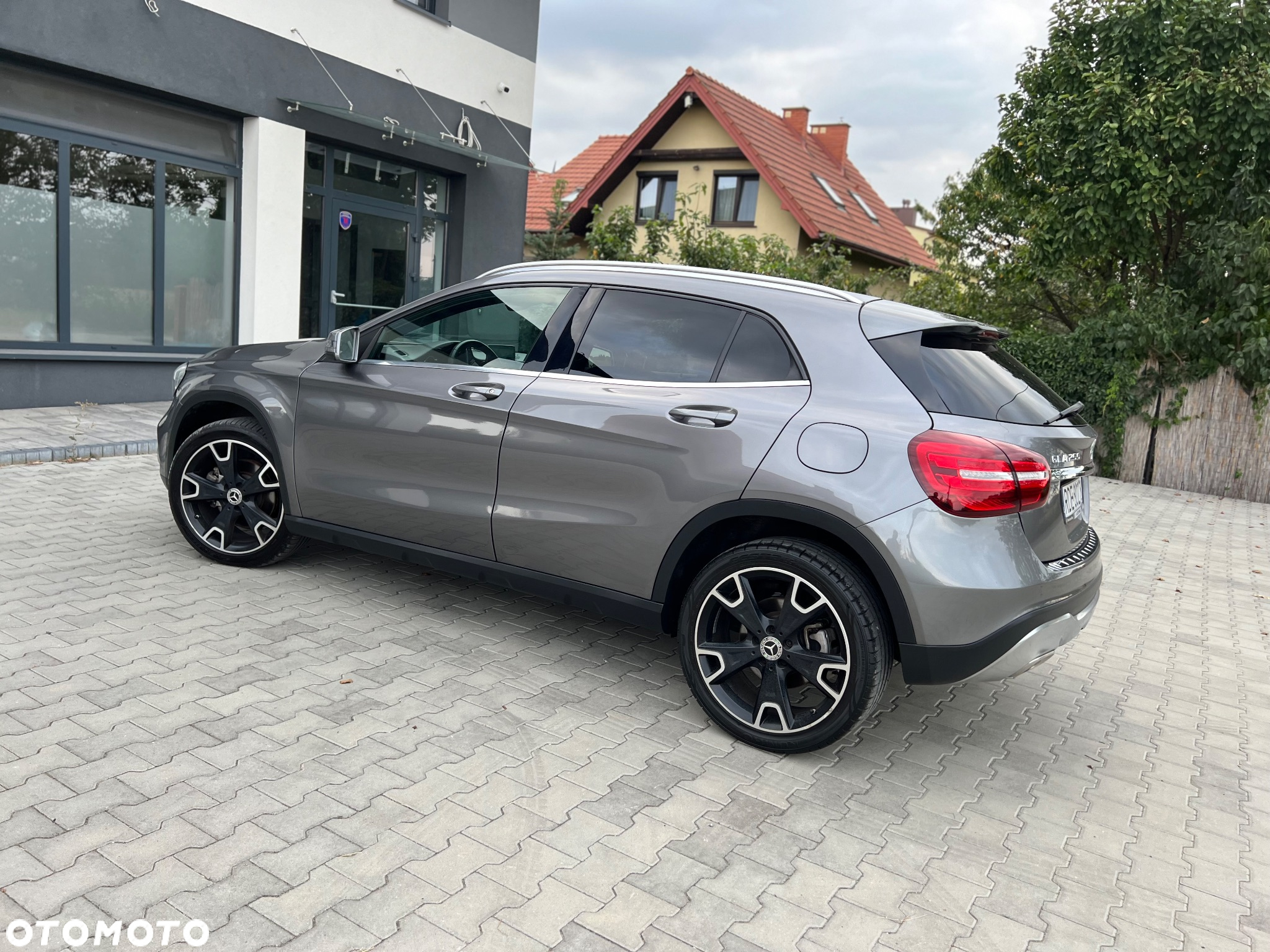 Mercedes-Benz GLA 250 7G-DCT AMG Line - 24
