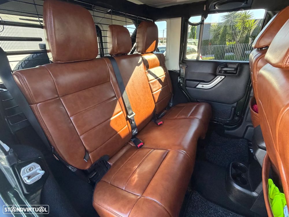 Jeep Wrangler Unlimited 2.8 CRD MTX Sahara Urban Edition - 11