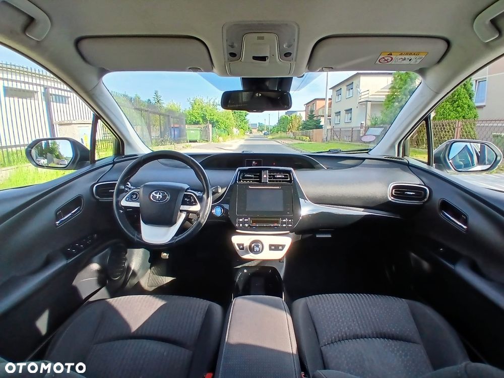 Toyota Prius 1.8 Hybrid Premium - 13