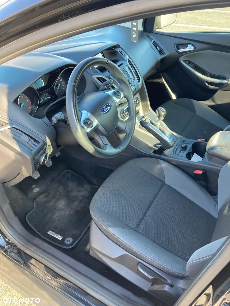 Ford Focus 1.6 TDCi Ambiente - 8