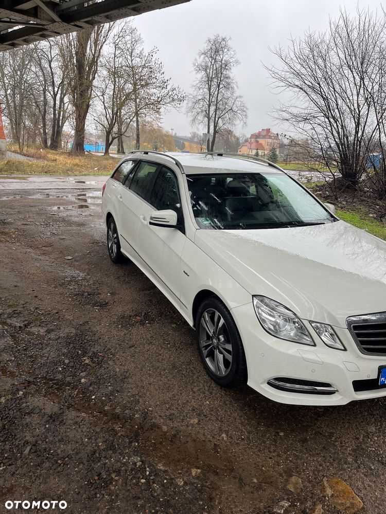 Mercedes-Benz Klasa E 200 CGI BlueEFFICIENCY Automatik - 5