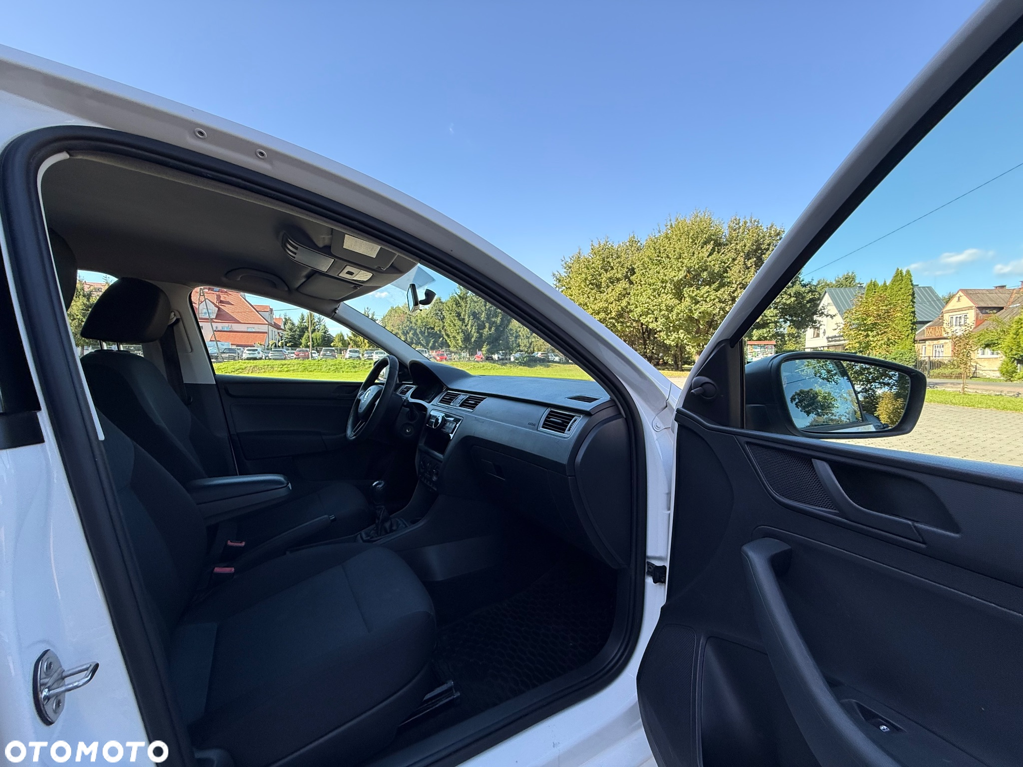 Skoda RAPID 1.6 TDI DPF Ambition - 22