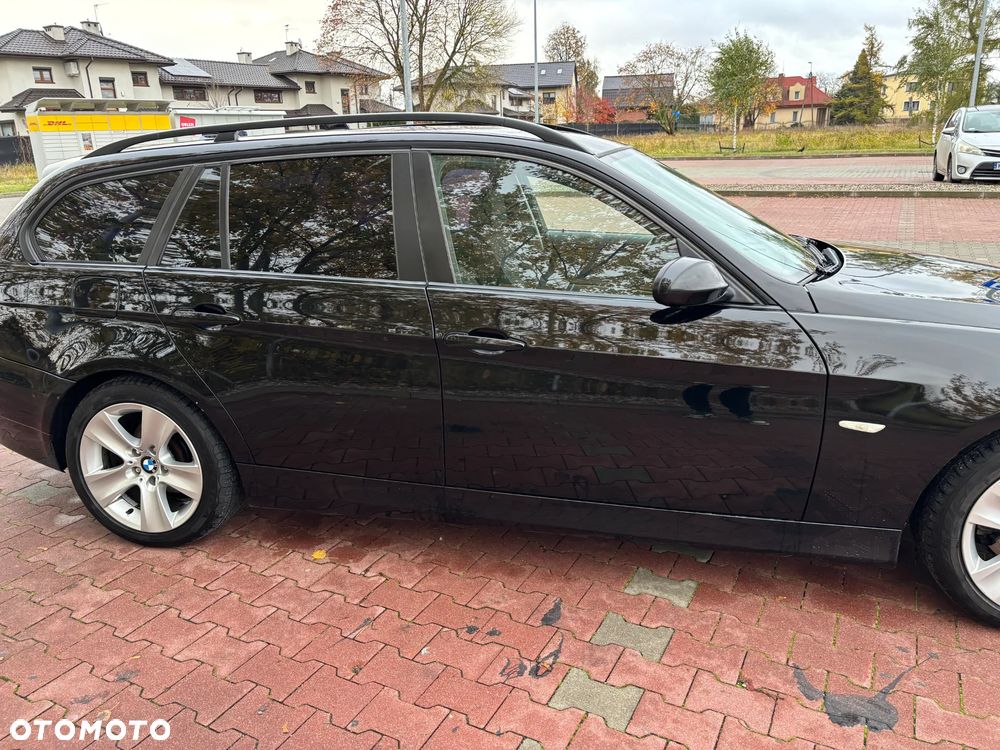 BMW Seria 3 320d - 4