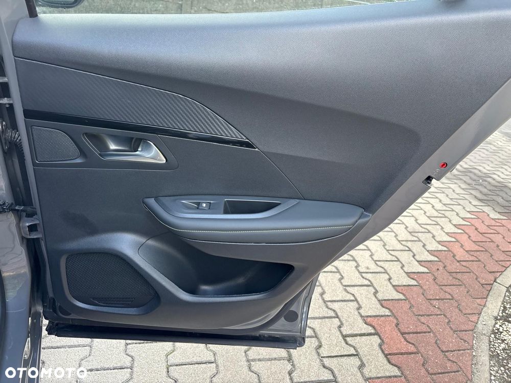 Peugeot 2008 PureTech 130 GT S&S EAT8 - 34