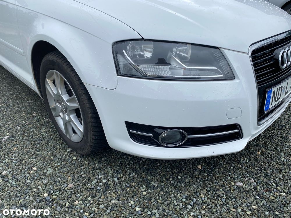 Audi A3 Sportback 1.6 Attraction - 10