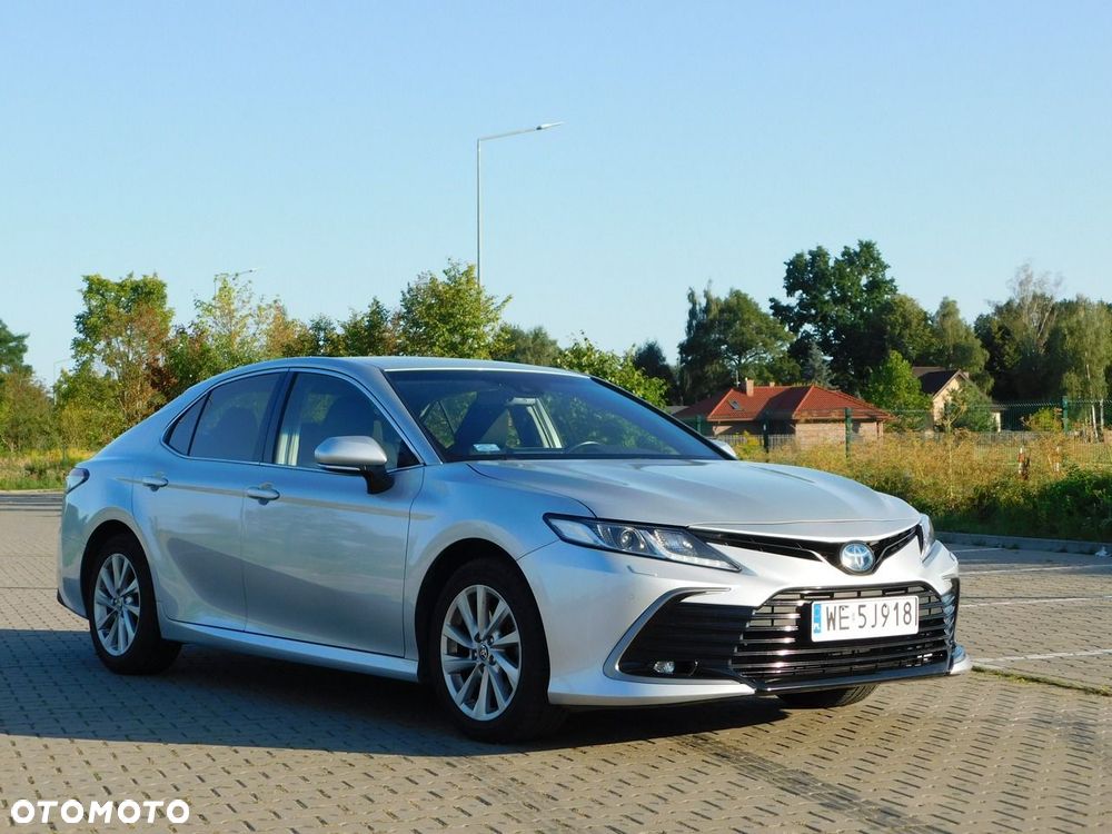Toyota Camry - 14