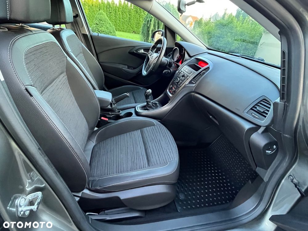 Opel Astra 1.6 Active EU6 - 27