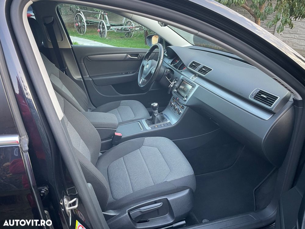 Volkswagen Passat - 19