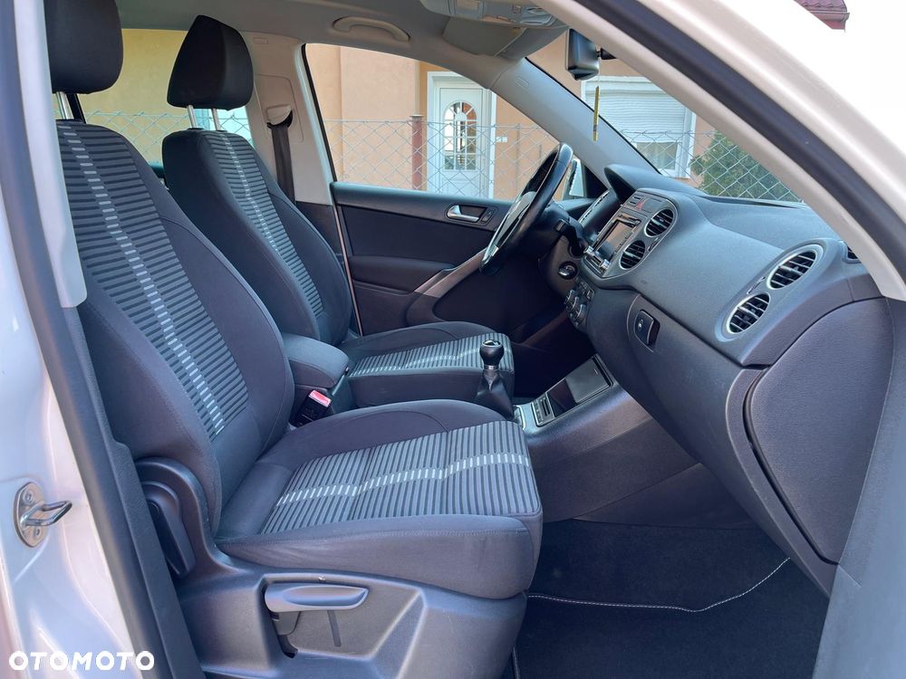 Volkswagen Tiguan 2.0 TDI DPF BlueMotion Technology Sport & Style - 21