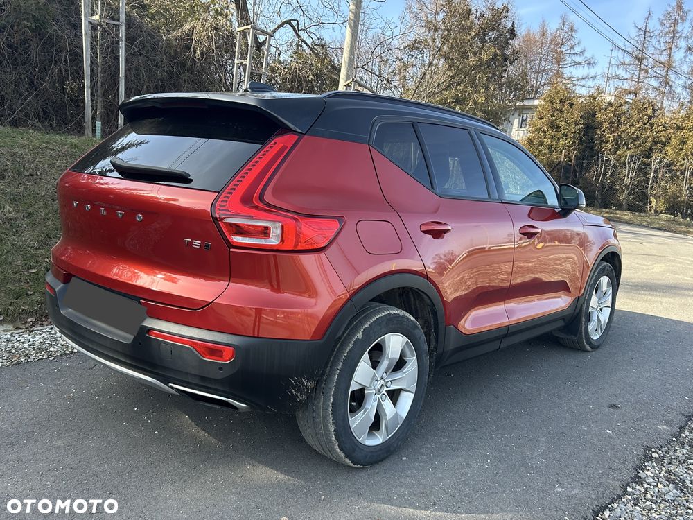 Volvo XC 40 T5 AWD Momentum - 5