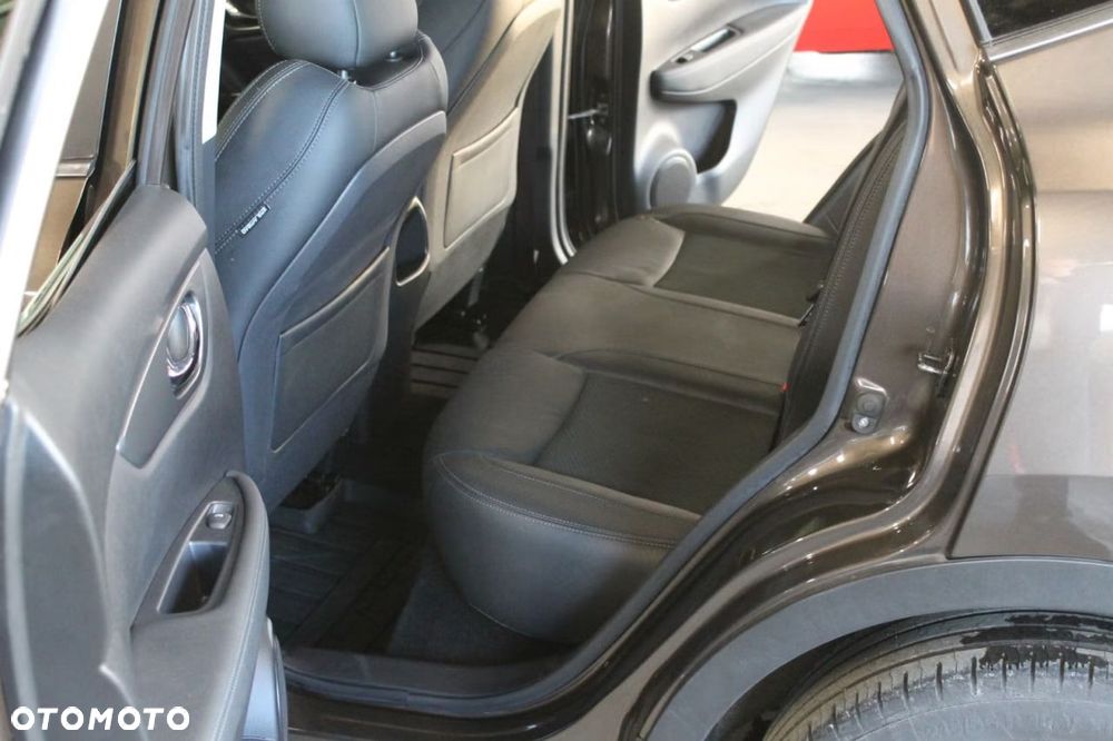 Nissan Qashqai 1.3 DIG-T DCT N-CONNECTA - 18