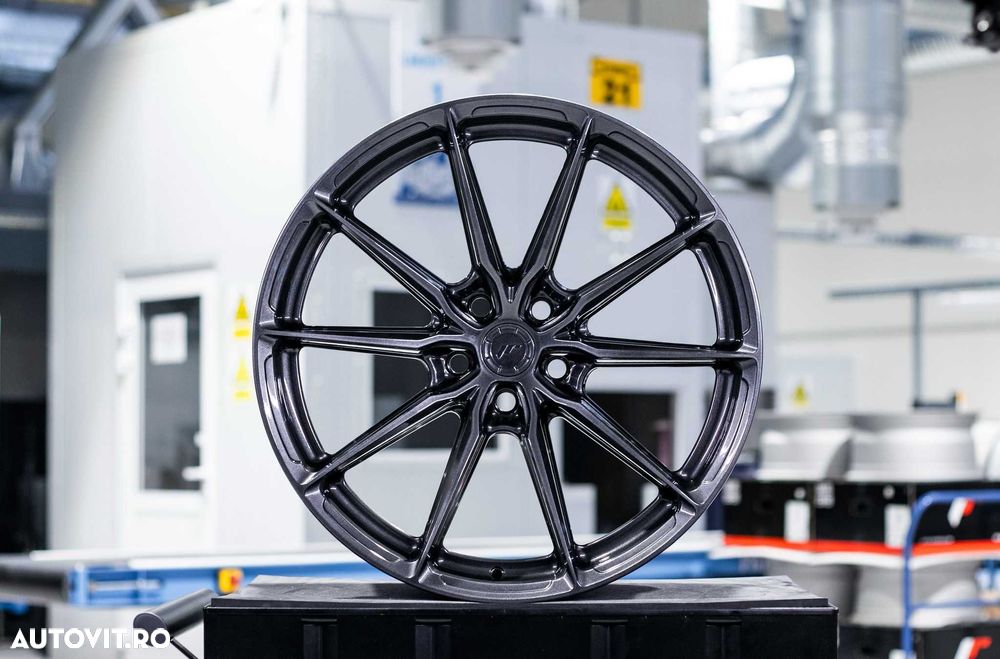 Jante Aliaj Japan Racing / JR 37 Graphite / BMW / AUDI / MERCEDES / VW - 1