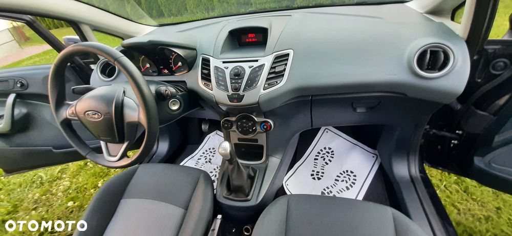 Ford Fiesta - 37