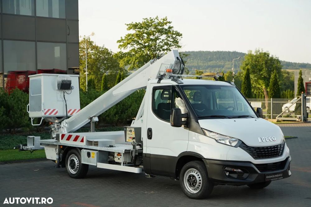 Iveco DAILY 35-140 / Platformă autotractivă / MULTITEL 160 ALUMINIU / 4 STABILIZATOARE / MANUALĂ / 2017 - 9