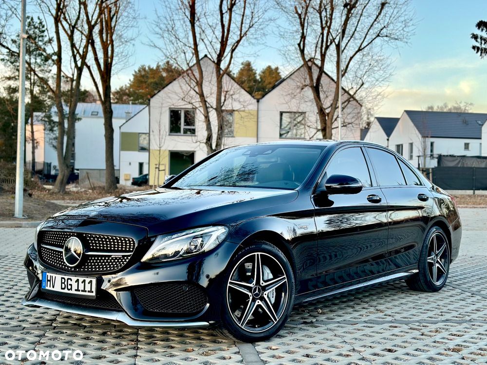Mercedes-Benz Klasa C AMG 43 4Matic 9G-TRONIC - 29
