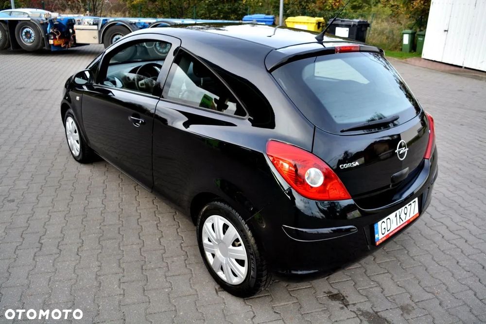 Opel Corsa 1.2 16V Edition - 3