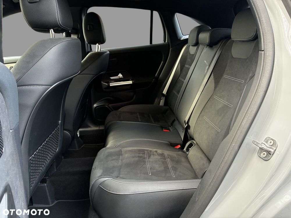 Mercedes-Benz GLA 220 mHEV 4-Matic AMG Line 8G-DCT - 20