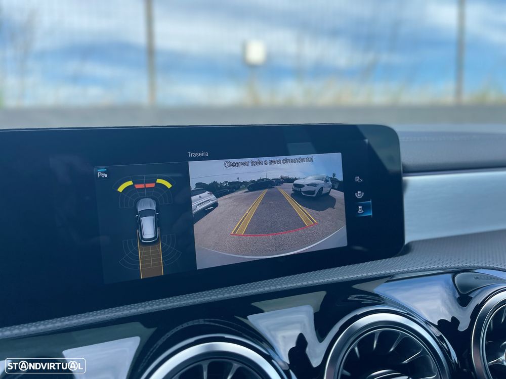 Mercedes-Benz CLA 180 AMG Line - 21