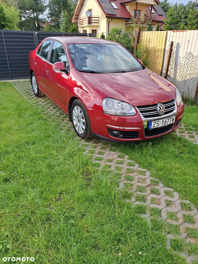 Volkswagen Jetta 1.9 TDI Comfortline - 2