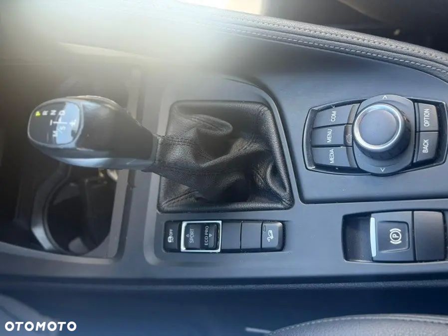 BMW X1 - 10