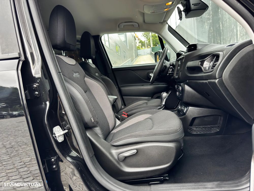 Jeep Renegade 1.3 T-GDI 4xe Auto Limited - 37
