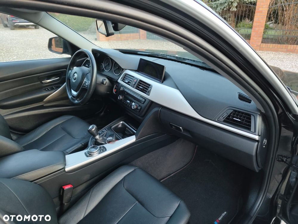 BMW Seria 3 318d Sport Line - 5