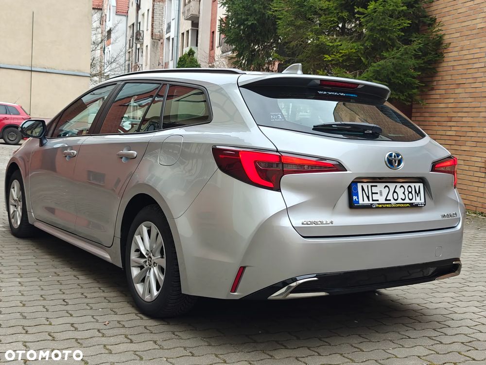 Toyota Corolla 1.8 Hybrid Comfort - 4