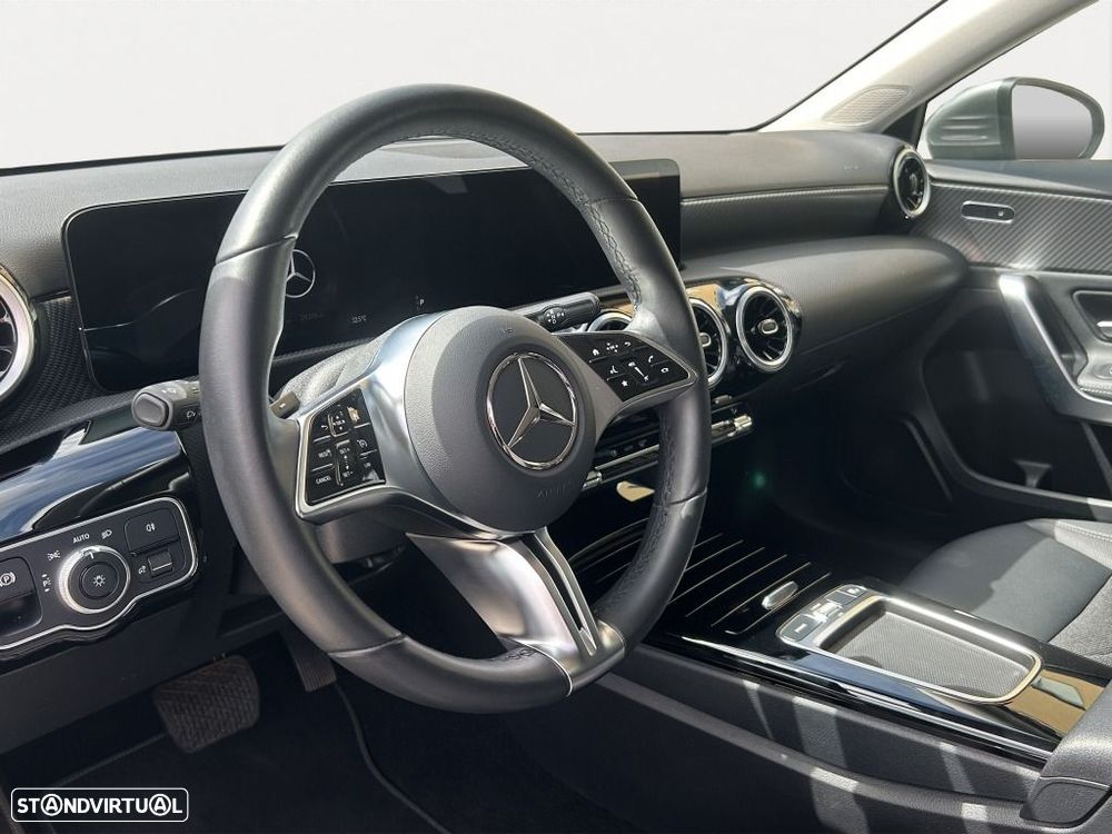 Mercedes-Benz A 180 Limousine d - 10