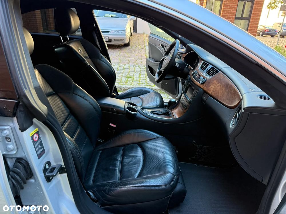 Mercedes-Benz CLS 55 AMG - 10