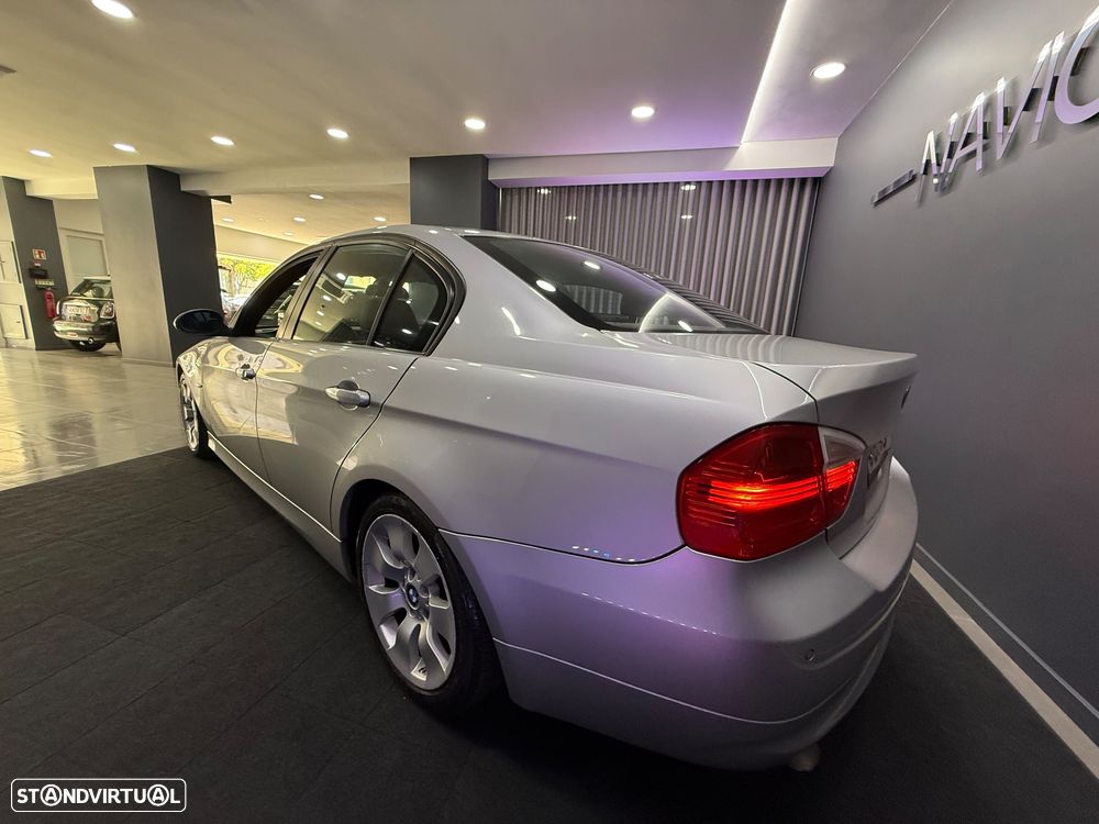 BMW 320 dA Exclusive - 10