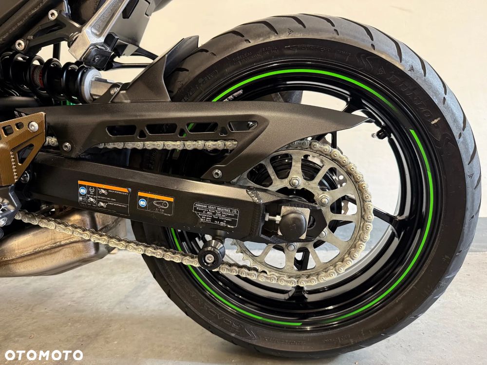 Kawasaki Z 900 - 26