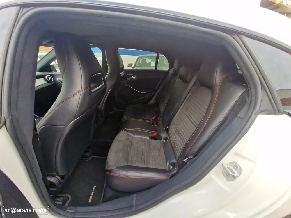 Mercedes-Benz CLA 180 - 9