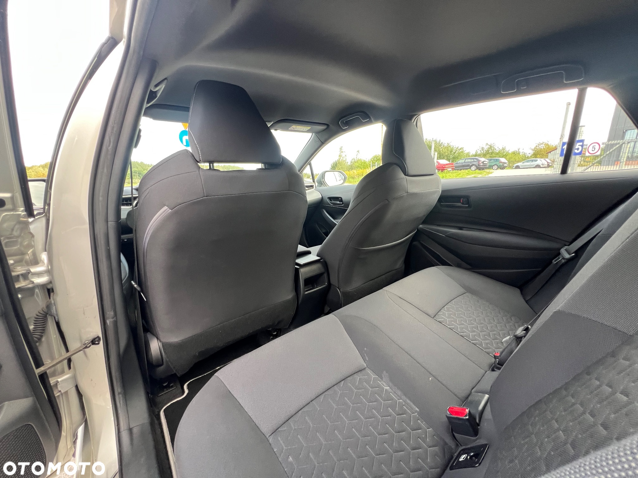 Toyota Corolla 1.8 Hybrid - 15