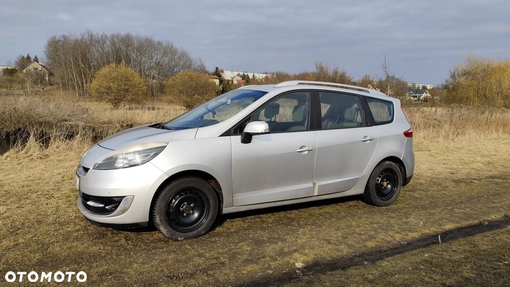 Renault Grand Scenic - 24