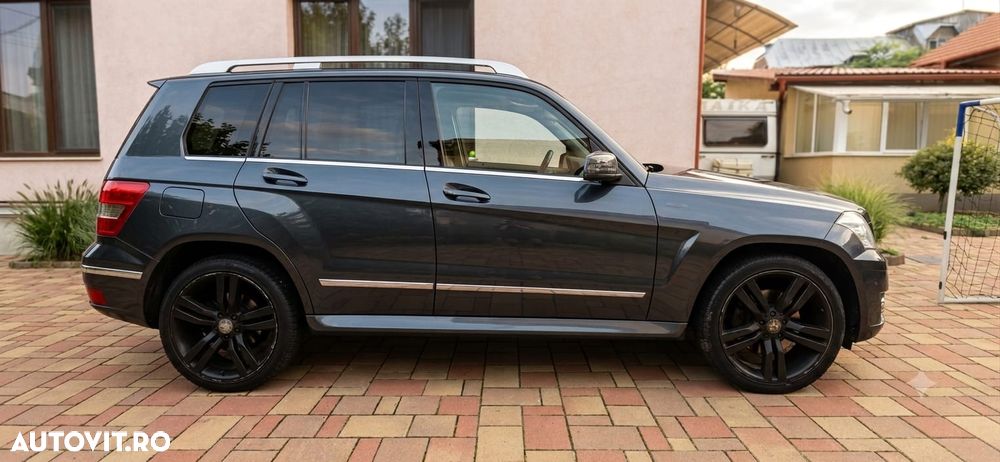Mercedes-Benz GLK - 2
