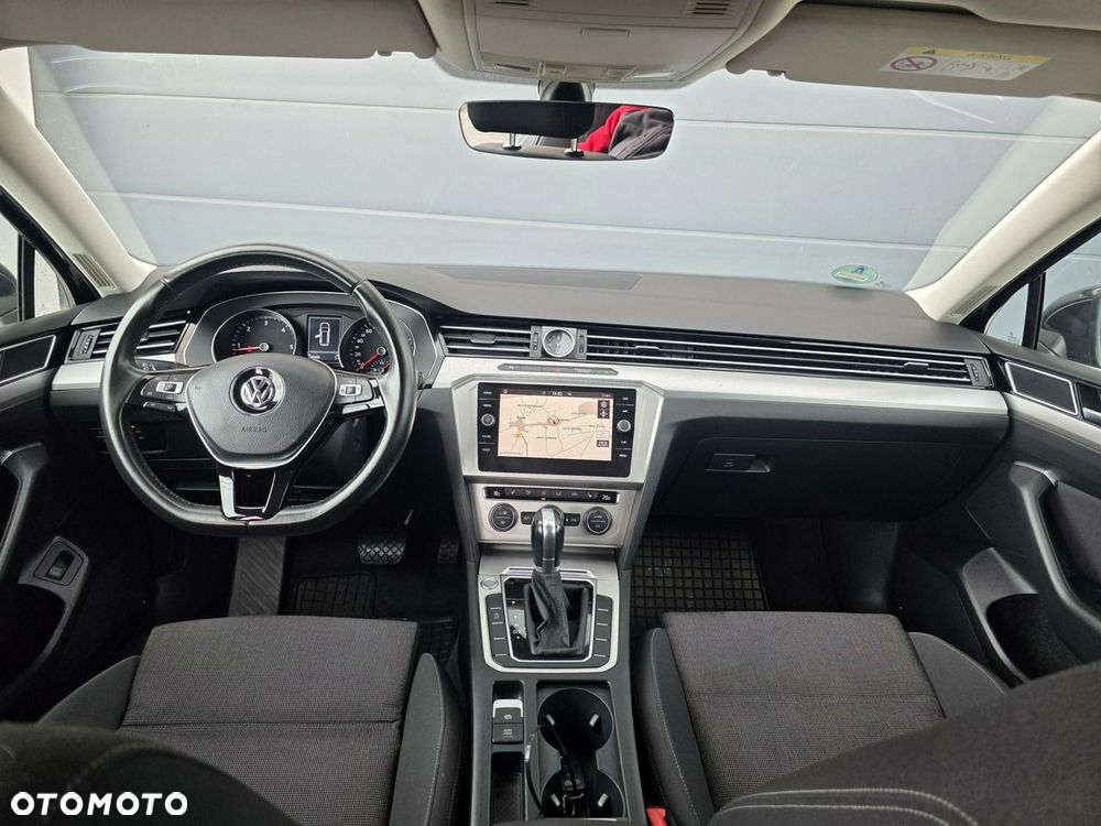 Volkswagen Passat - 5