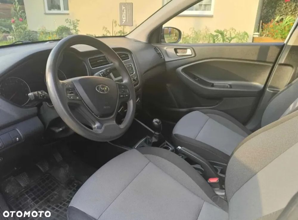 Hyundai i20 1.2 BlueDrive Classic + - 7