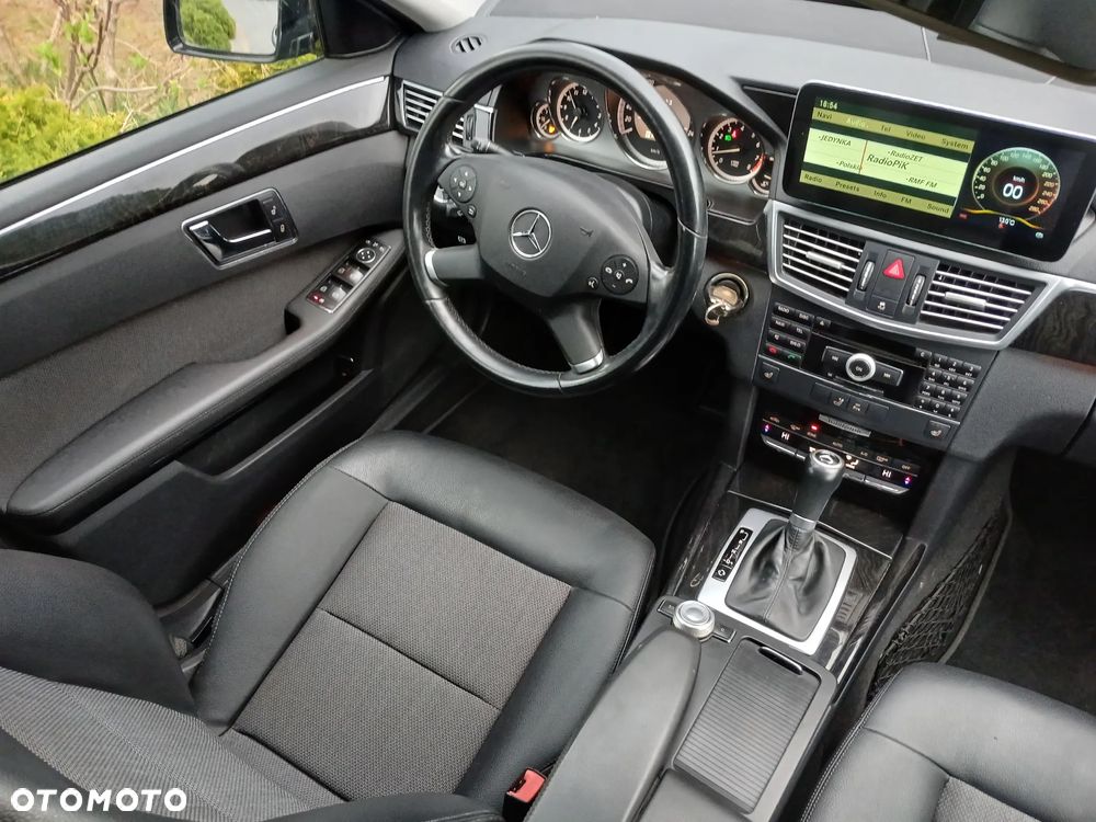 Mercedes-Benz Klasa E - 25