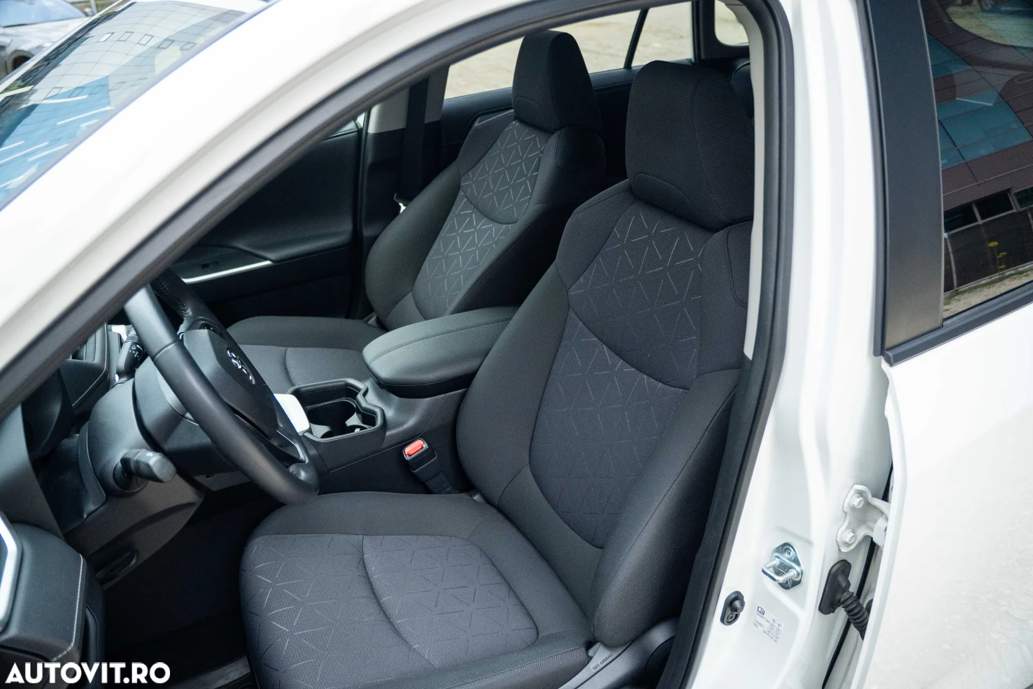 Toyota RAV4 2.5 Hybrid VVT-iE 4x2 Dynamic - 19