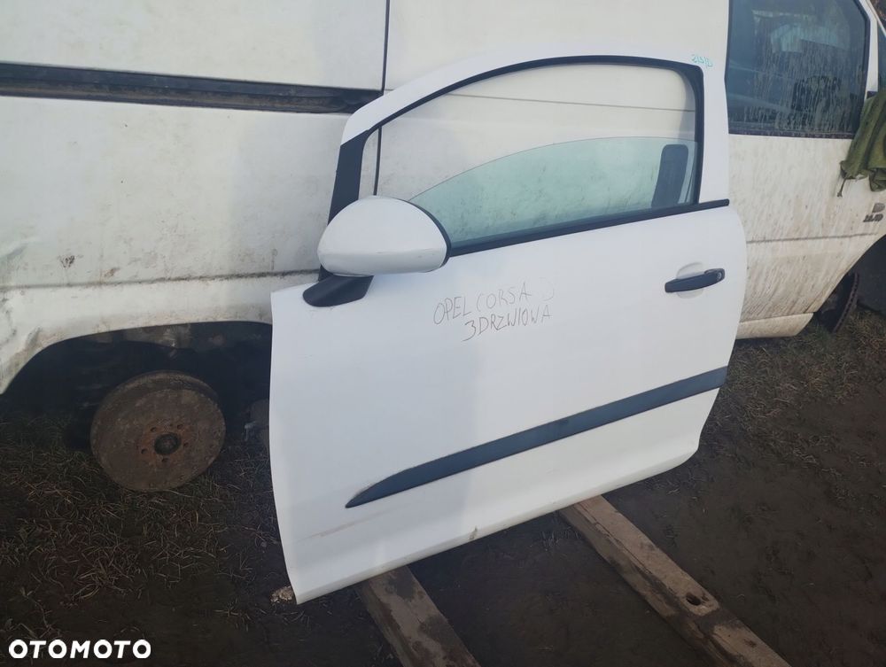 Opel Corsa D Drzwi Przednie Lewe 3D - 3
