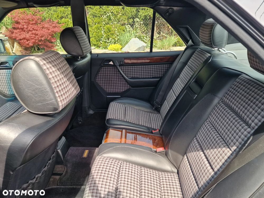 Mercedes-Benz W124 (1984-1993) - 8