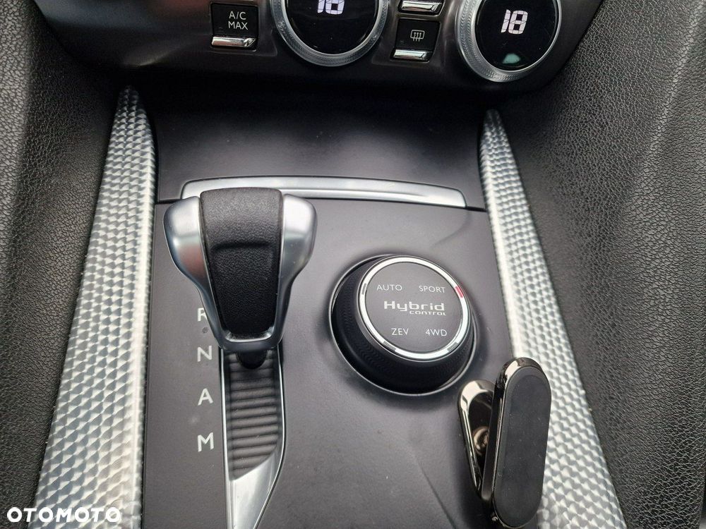 Citroën DS5 2.0 HDi Hybrid4 SportChic MCP - 34