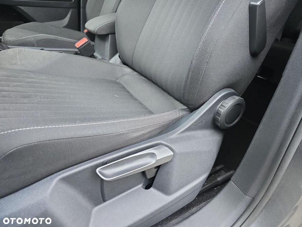 Volkswagen Tiguan - 13