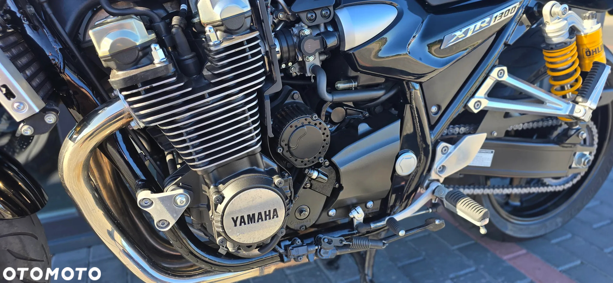 Yamaha XJR - 32
