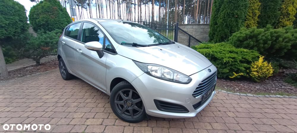 Ford Fiesta 1.25 Champions Edition - 24