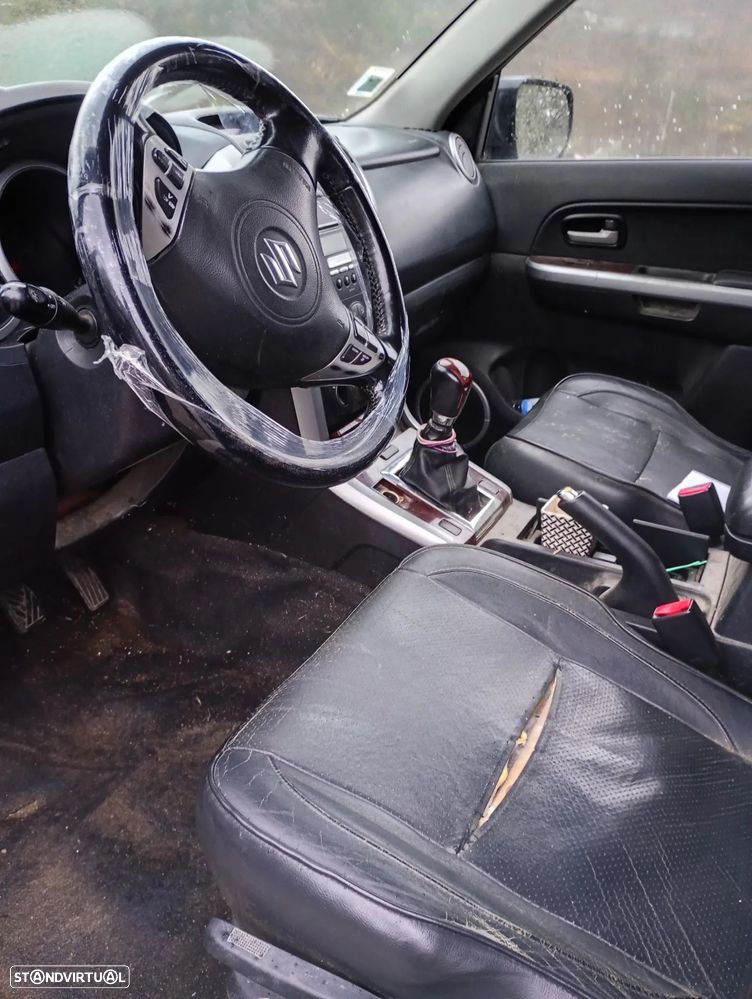 Suzuki Grand Vitara - 3