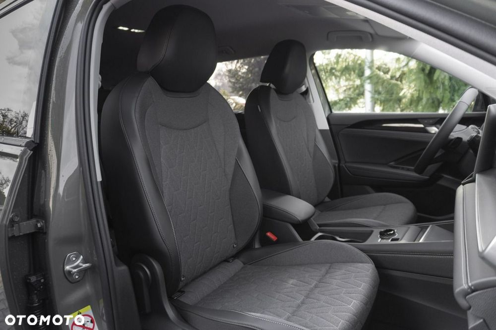 Volkswagen Tayron - 24