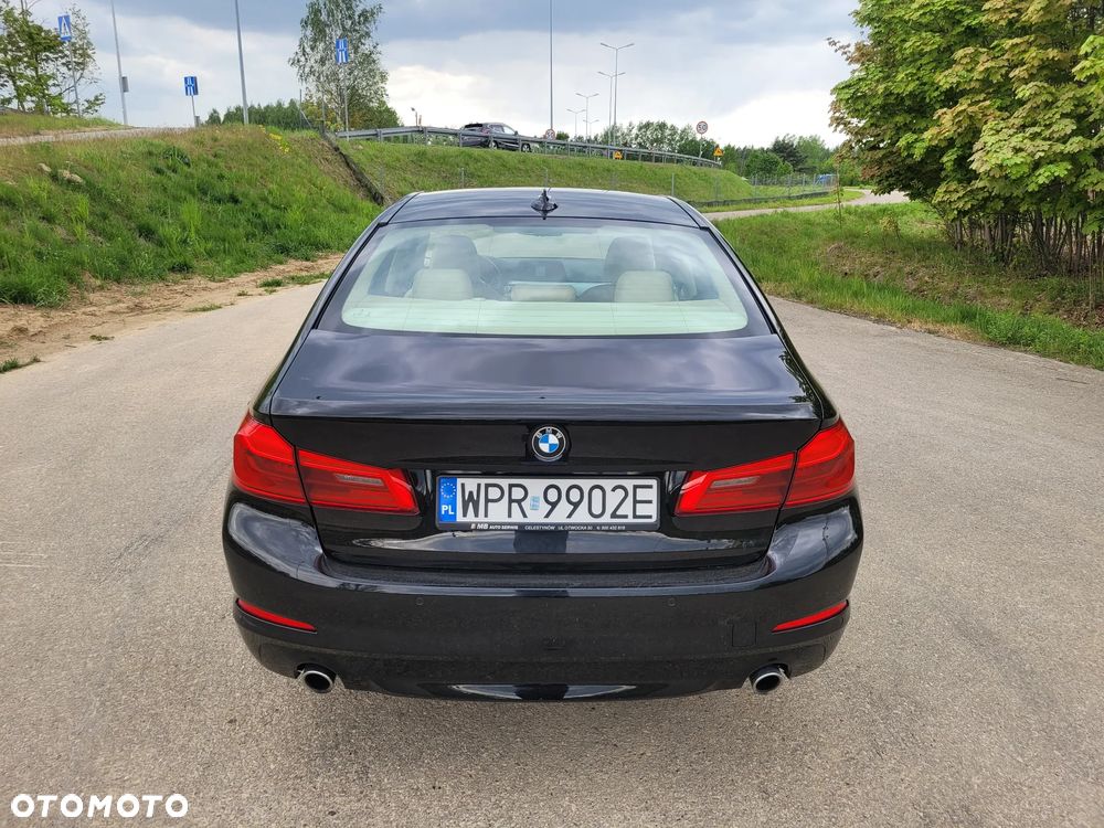 BMW Seria 5 520d Sport Line - 7